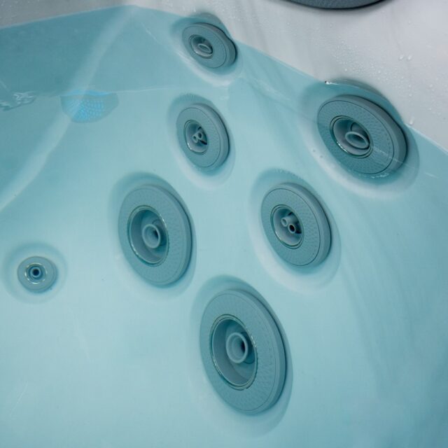 Aquasolus EDEN Jacuzzi